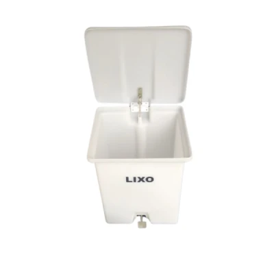 Lixeira Plástica Rotomoldado Quadrada com Pedal   50 Litros Branca CBR REF: LCLXQD50