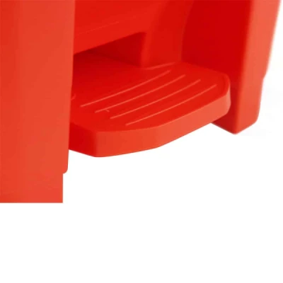 Lixeira Plástica com Pedal  50 Litros Quadrada Nobre Vermelha (56A x 34L x 31P) REF: 59177